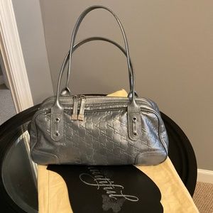 ✨INVENTORY SALE ✨👜Gucci Metallic Pewter Leather Shoulder bag👜